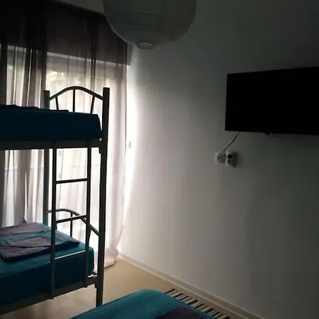 Apartment Vakilis *