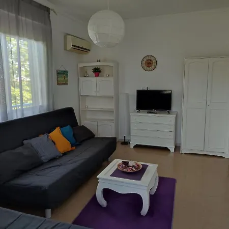 Vakilis Apartment